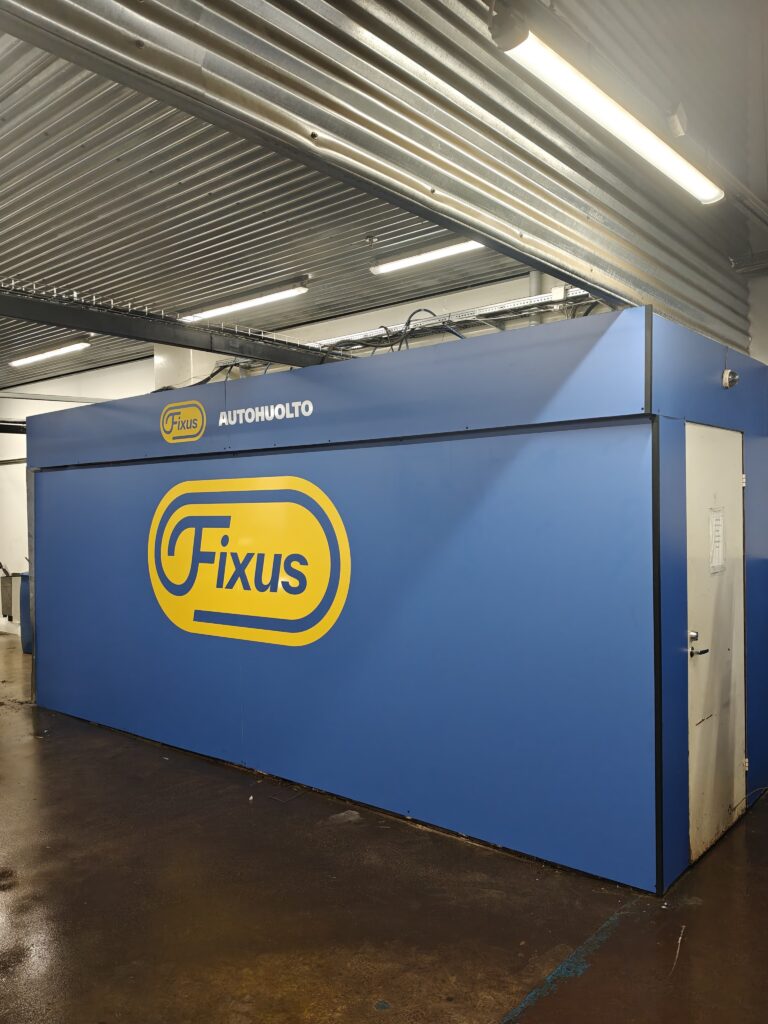 Fixus Autohuolto julkisivu