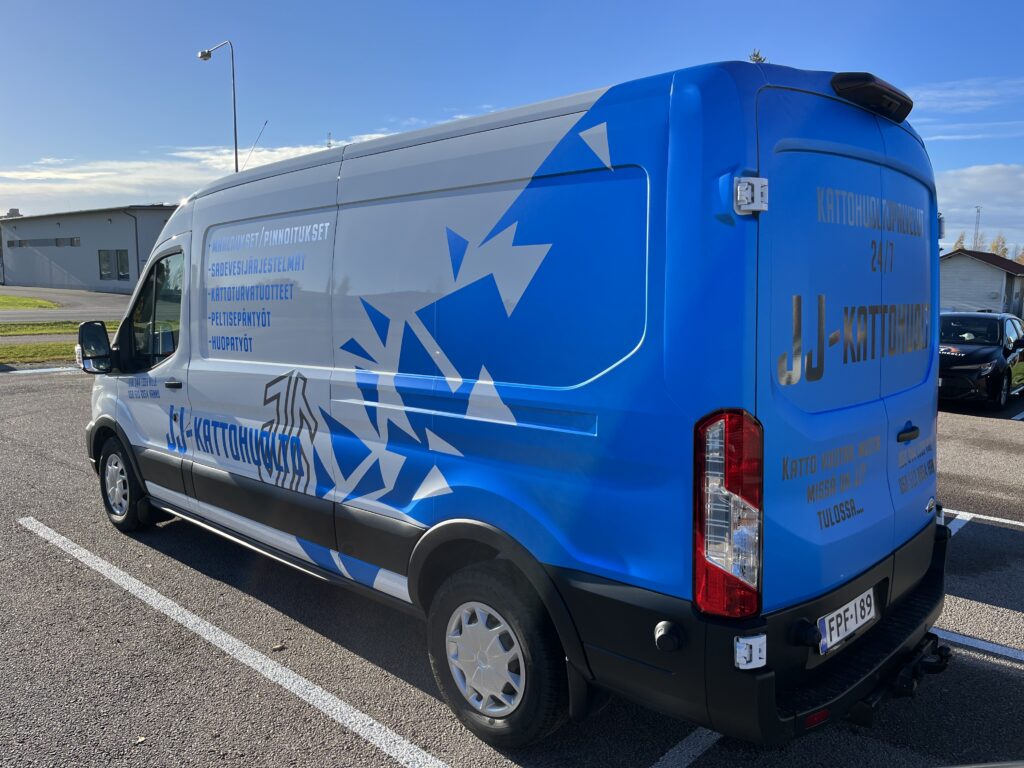 JJ-Kattohuolto Ford Transit teippaus