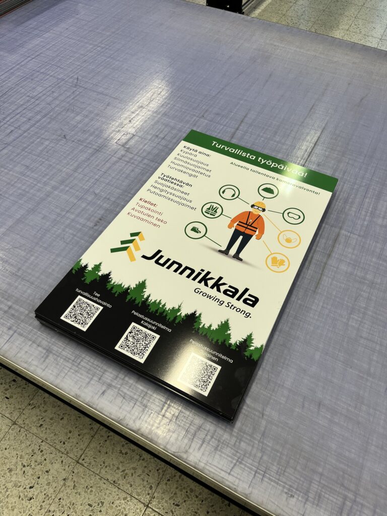Junnikkala työturvallisuuskyltti laaja kuva