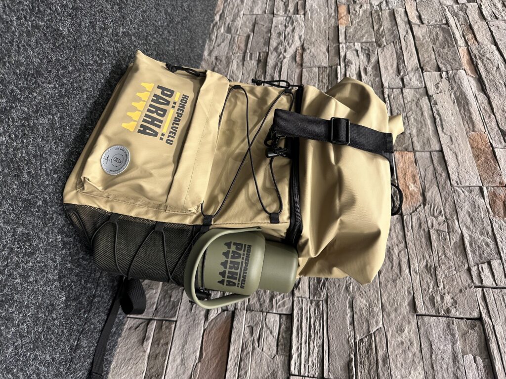 Konepalvelu Parha reppu ja muki