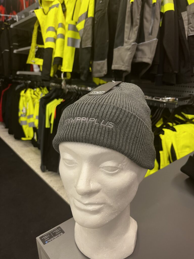 Kymppiplussi pipo harmaa mallinukke