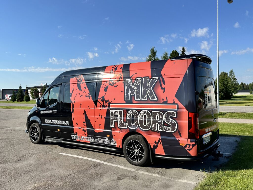MK Floors Mercedes Sprinter teippaus sivusta
