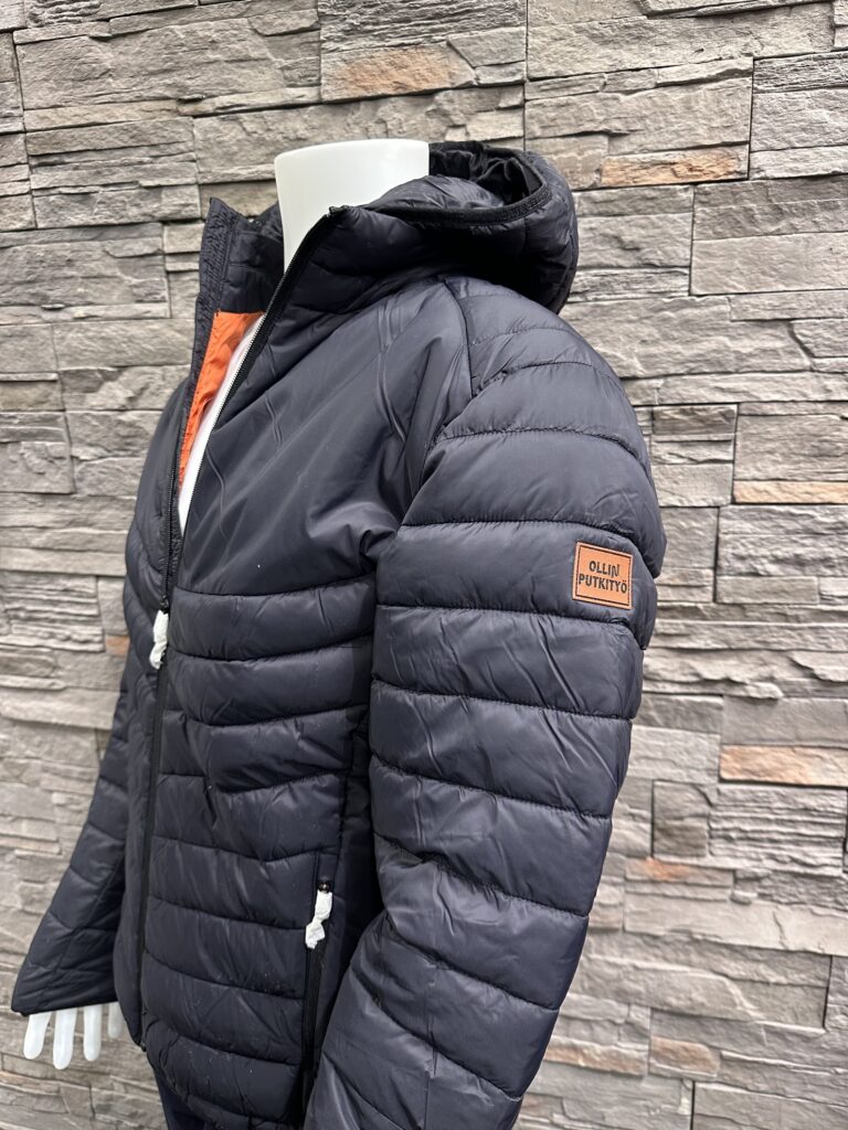 Ollin Putkityö toppatakki musta