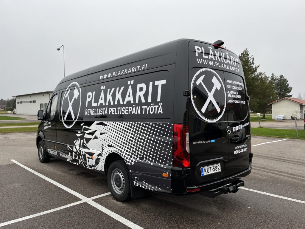 Pläkkärit Mercedes Sprinter teippaus