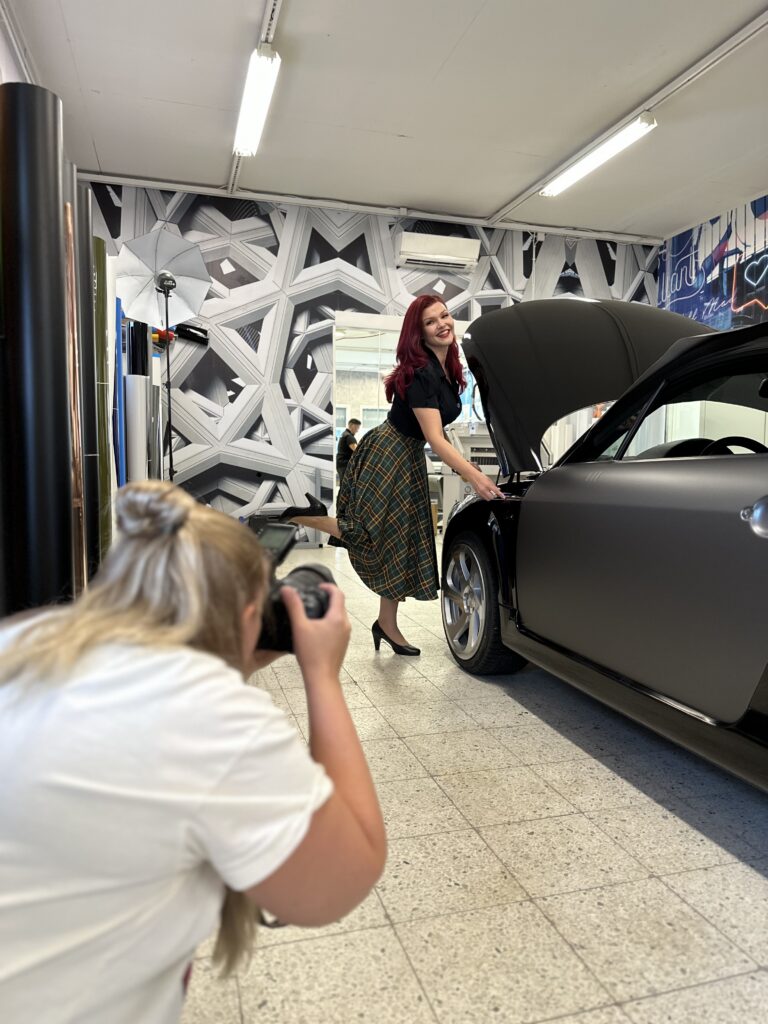 Porsche 911 valokuvaus teippaamossa