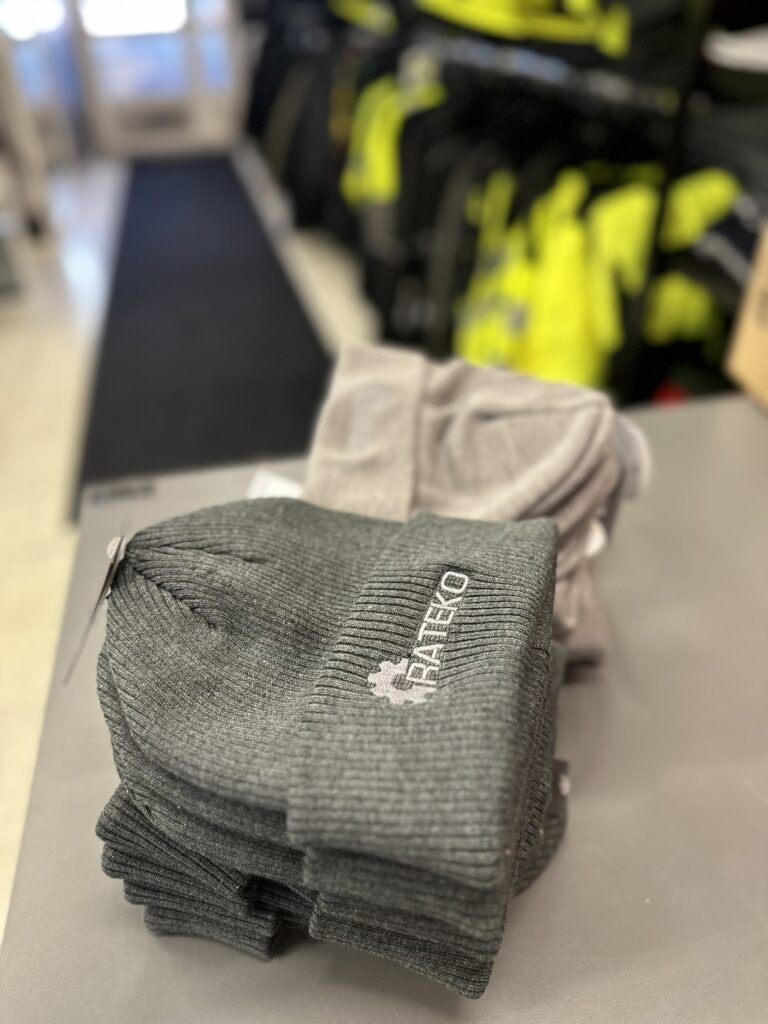 Rateko pipot harmaat pino