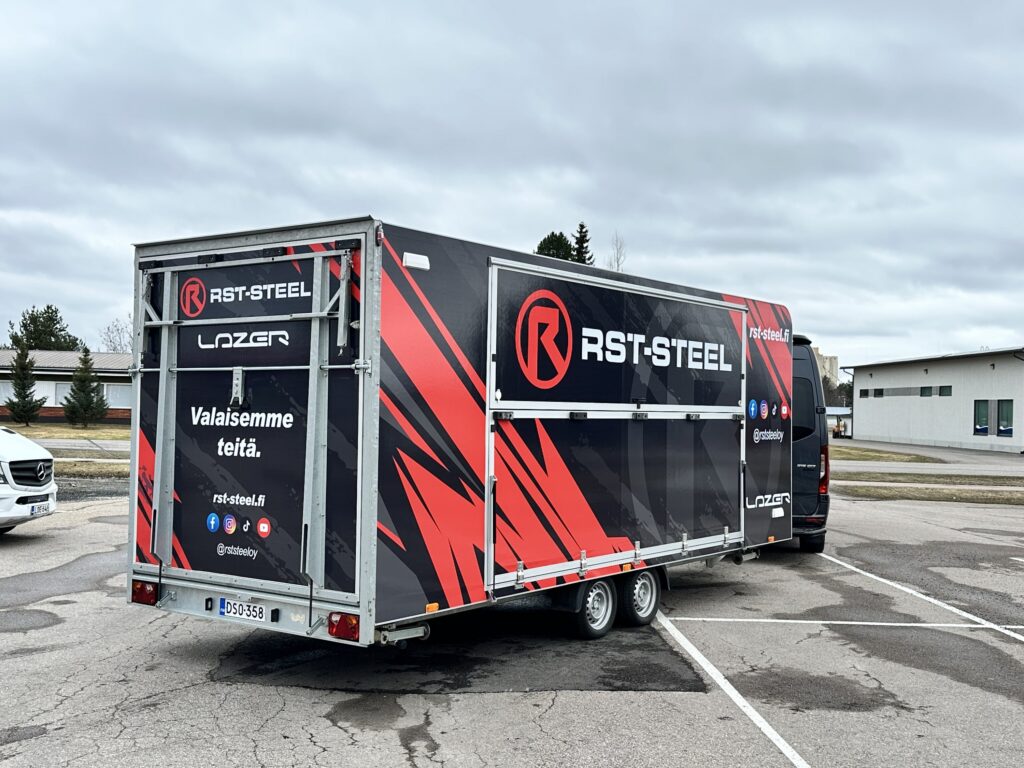 RST-Steel peräkärry teippaus vaakakuva