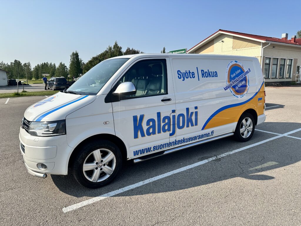 Suomen Keskusvaraamo Volkswagen Transporter teippaus