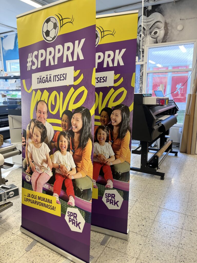 SuperPark roll-up bannerit